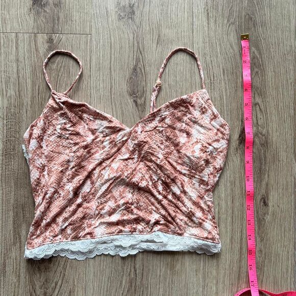 Victoria’s Secret Pink and white lace cami top Size Small - Picture 4 of 5